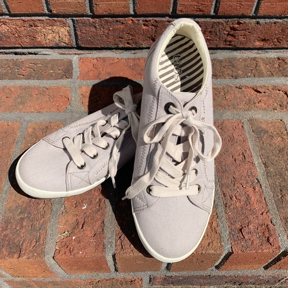 Taos sneakers
